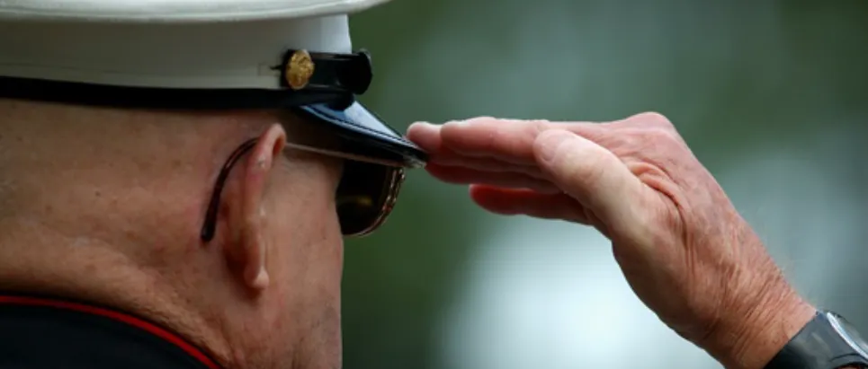 Us marine saluting